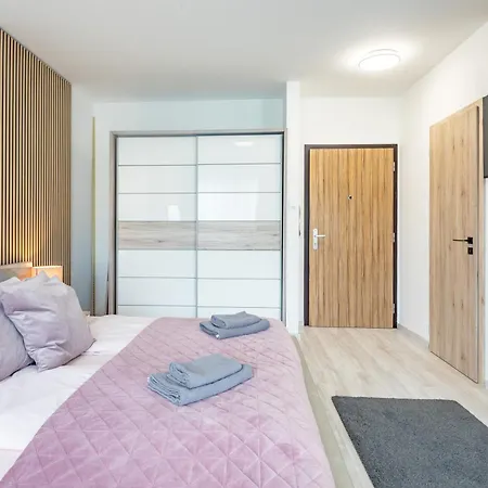 בודפשט Cozy Studio At Residential Area - Free Street Parking מראה חיצוני תמונה